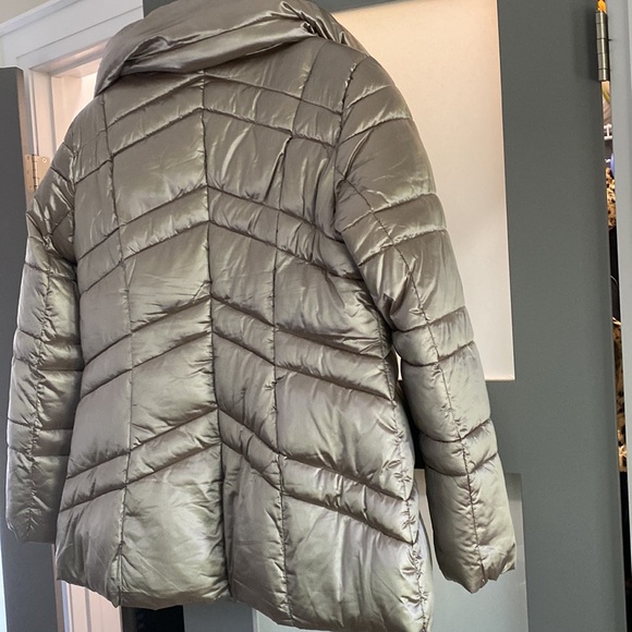 Ellen Tracy Puff winter coat - Picture 3 of 5